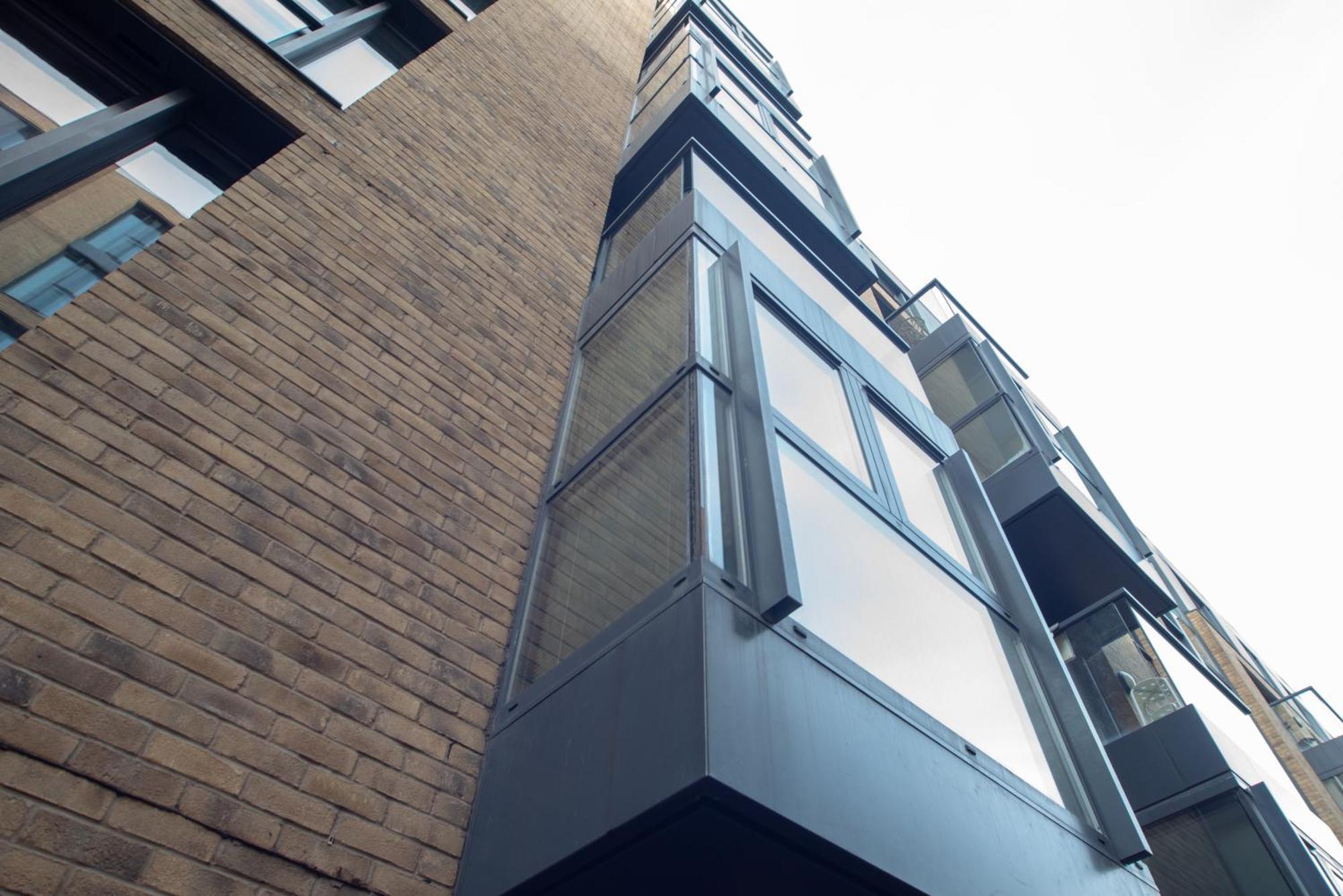 Spacious 1 Bed Apartment With Workspace, Coffee & Free Secure Parking Birmingham Luaran gambar